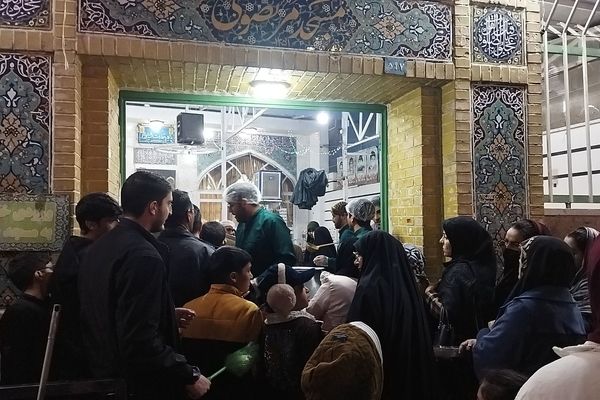 مسجد مرتضوی ارگ میزبان مردم در شب میلاد حضرت مهدی (ع) 