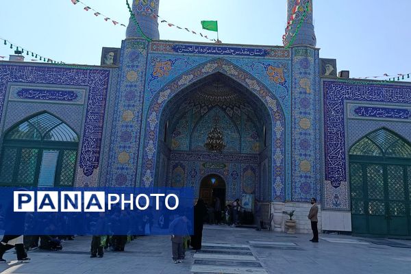 جشن قرآن دانش‌آموزان دبستان دکتر اکبری باقرشهر 