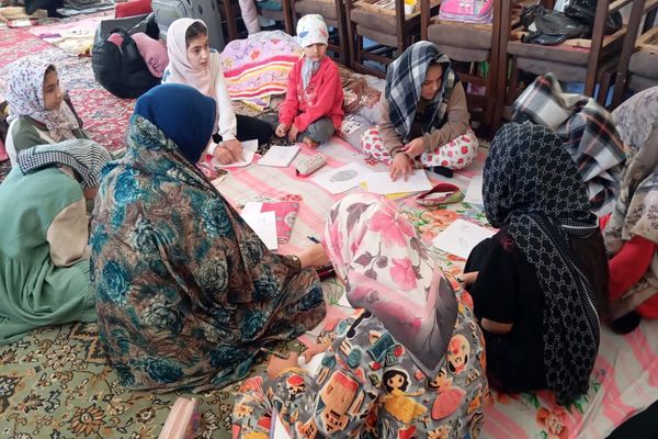 اوج دعا و تَضَرُّع در آخرین روز اعتکاف 