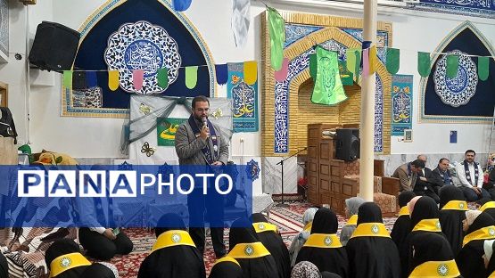 حضور قائم مقام وزیر در سازمان دانش‌آموزی در جمع دانش‌آموزان معتکف شهرستان اسفراین