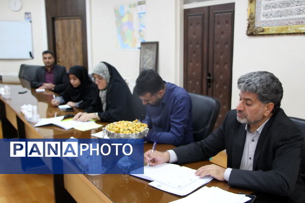 نشست شورای سازمان دانش‌آموزی یزد 