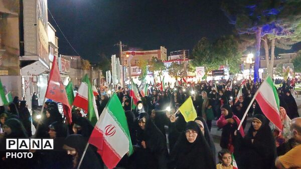 تجمعات پرشور وباصلابت مردم بروجرد برای حمایت ازنیروهای مسلح