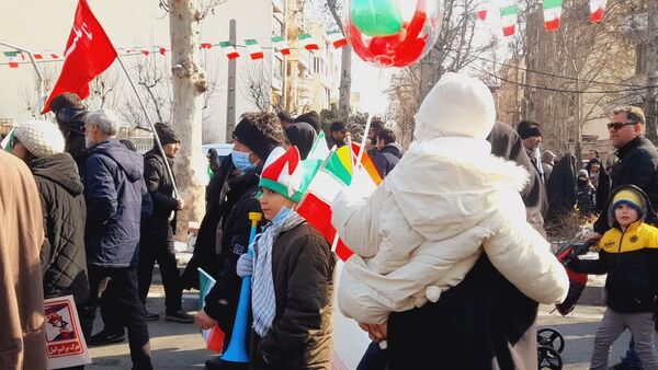 راهپیمایی یوم‌الله ۲۲بهمن با حضور پرشور مردم در استان البرز