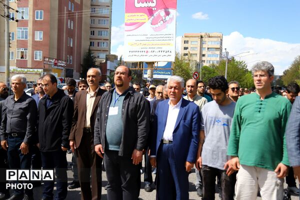 مراسم تشییع پیکر معلم و شاعر نامدار «باریشماز»