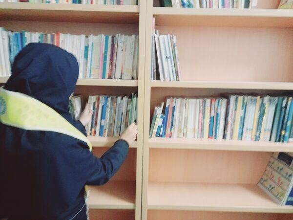 افتتاح کتابخانه دبیرستان علی افشار نژاد ناحیه ۶