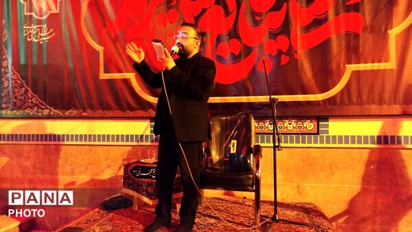 مراسم عزاداری شب هشتم ماه محرم در مسجدالنبی نیم‌ور