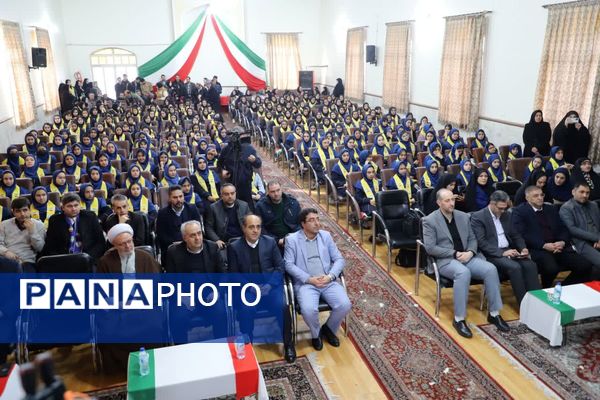 زنگ انقلاب در مدرسه خدیجه کبری ناحیه یک تبریز با حضور استاندار 