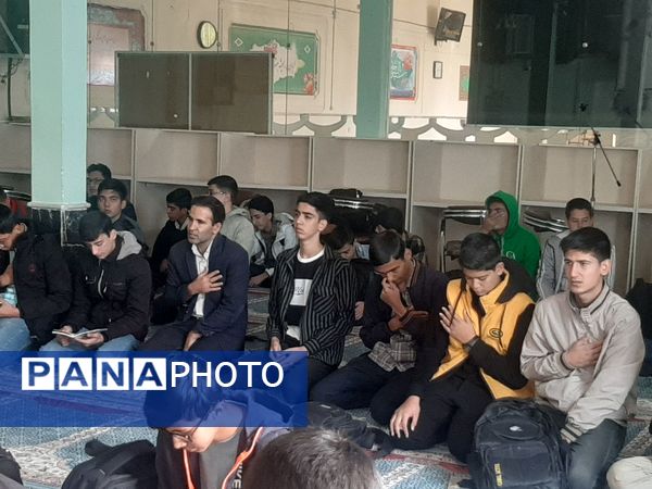 اولین مراسم زیارت عاشورای  دبیرستان شاهد ابوذر غفاری نیشابور به‌مناسبت شهادت شهید سید حسن نصرالله 