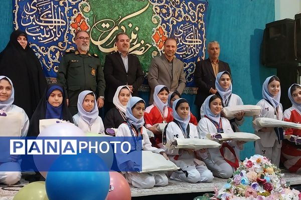 تقدیر از حافظان قرآن دبستان شهید مجید مجیدی