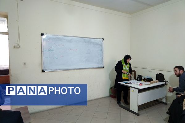 تشکیل کارگاه آموزش  تشکیلاتی، مهارتی و معرفتی  پیشتازان ، ویژه مربیان و دانش آموزان  پیشتاز 