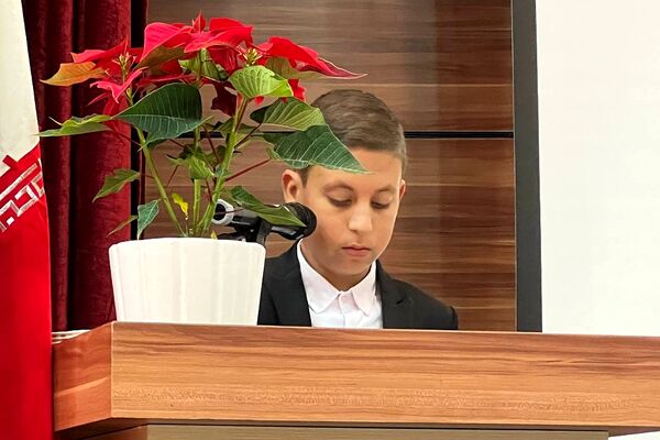 همایش بزرگ تجلیل از معلمان برتر و سرآمد در رودهن 
