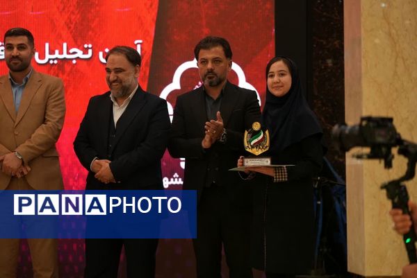 آیین تجلیل از قهرمانان ورزشی و علمی کمالشهر کرج