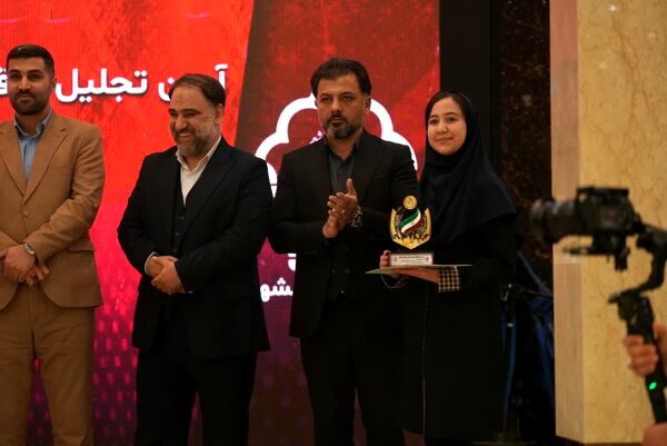 آیین تجلیل از قهرمانان ورزشی و علمی کمالشهر کرج