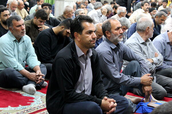برگزاری مراسم گرامیداشت سالگرد ارتحال امام خمینی (ره) در شهر درق