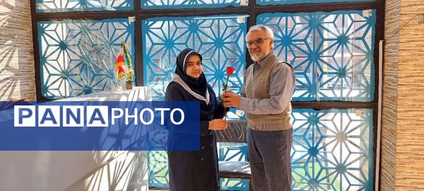 جشن ولادت حضرت علی (ع) و روز پدر در دبیرستان شاهد بحرینیان