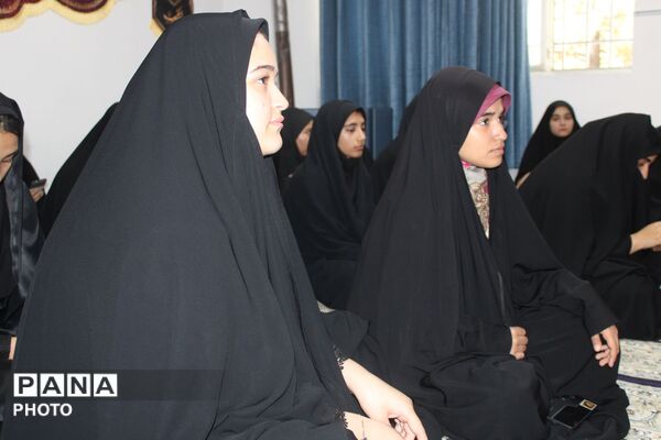 نشست فرهنگی-معنوی هیئت دانش‌آموزی انصار‌المهدی (عج)