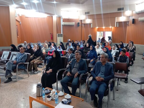 اختتامیه جشنواره سفیران سلامت،یاریگران زندگی ونوجوان سالم دردبیرستان دوره اول آرمینه مصلی نژاد