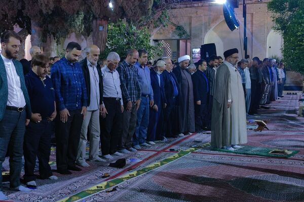 مراسم هفتمین روز درگذشت شهدای خدمت در حرم علی ابن حمزه (ع) شیراز