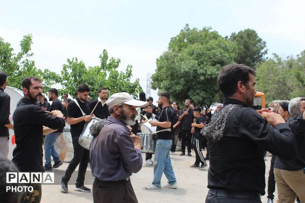 دلدادگی به سیدالشهدا(ع) در روز عاشورا 
