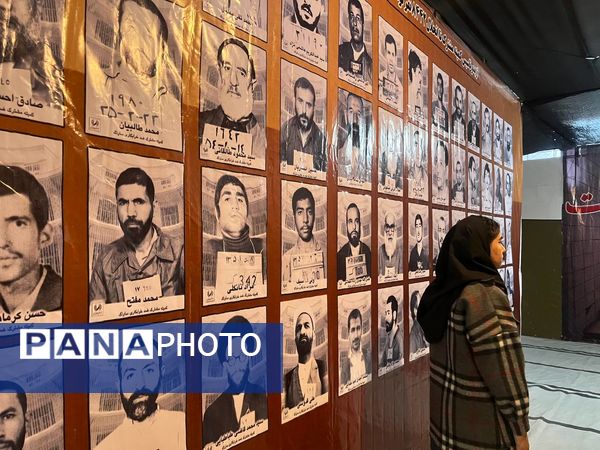 بازدید دانش‌آموزان دبیرستان فاطمه الزهرا از موزه عبرت