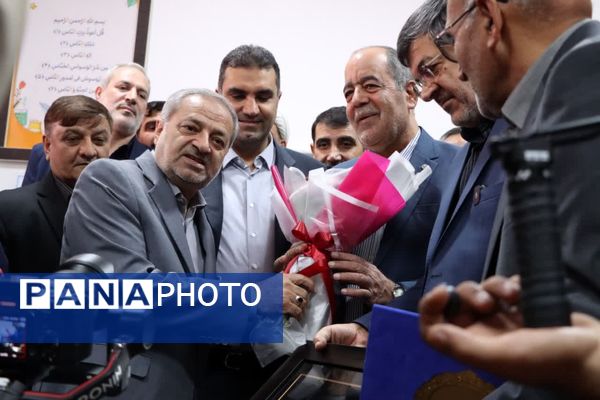 افتتاح طرح‌های آموزشی و عمرانی در یزد با حضور وزیر آموزش و پرورش 