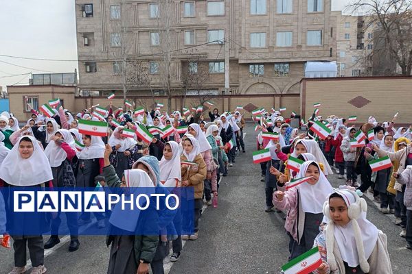 طنین زنگ انقلاب در مدارس شهرستان شهریار 