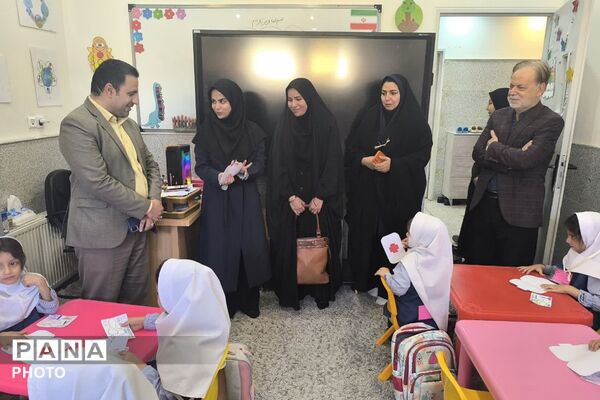 بازدید رئیس سازمان ملی تعلیم و تربیت کودک شهرستان های استان تهران از مرکز کودکستان دکتر حسابی شهرری