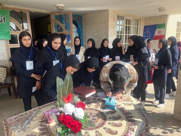 انتخابات همیار مشاور به‌مناسبت هفته بهداشت‌روان در آموزشگاه تلاش شهرستان بجنورد