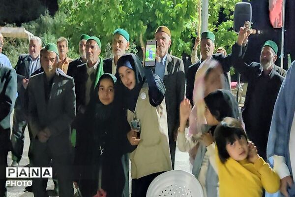 تداوم اجتماعات خیابانی در نیشابور