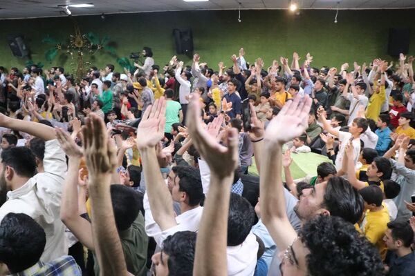 مولودی خوانی سالروز میلاد حضرت معصومه(س) با حضور جوانان و نوجوانان در قم