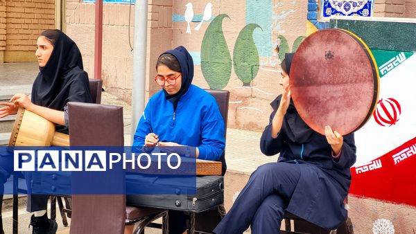 عطر نرگس در دبیرستان طلیعه شاهد پیچید