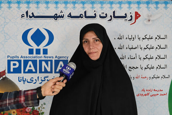 نوجوانان باید آثار استفاده از فضای مجازی را بشناسند
