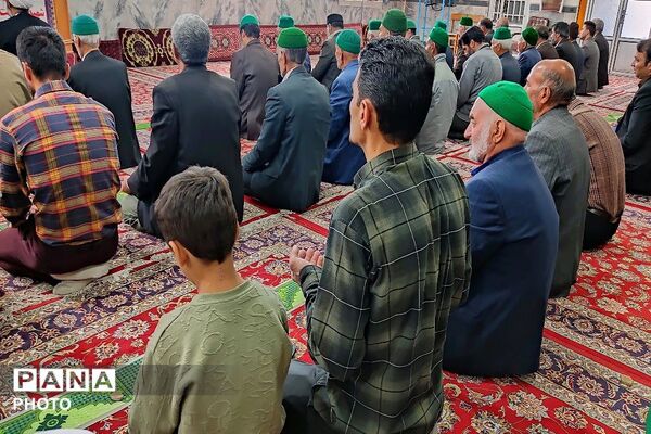 اقامه نماز عبادی سیاسی جمعه اردیبهشت ماه در شهر بار نیشابور