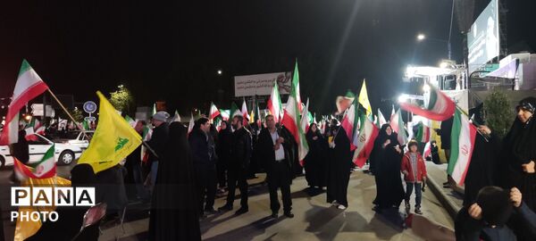 تجمعات مردمی و رژهٔ ماشینی در میدان شریعتی مشهد