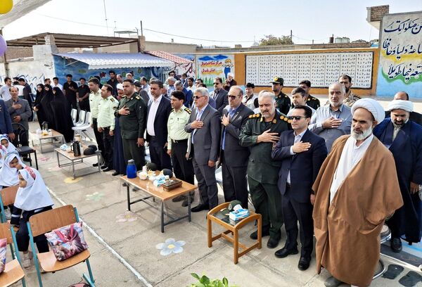 آیین نواختن زنگ شکوفه ها و جوانه ها در شهرستان خلیل‌آباد 
