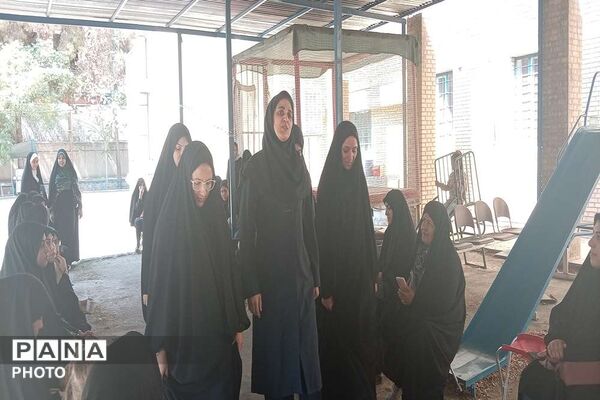 آموزش صف جمع وگارد پرچم در کرمان