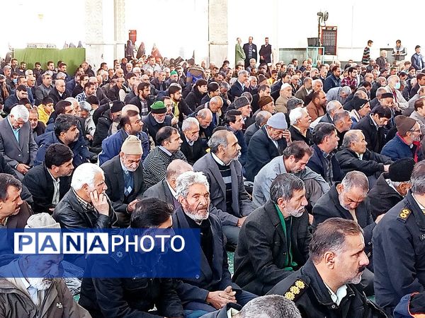 نماز جمعه در کاشمر