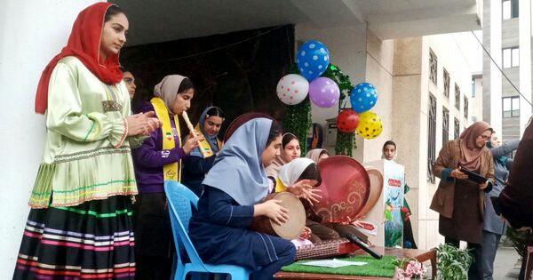 جشن روز مازندران در مدرسه شهید بهداشت قائمشهر