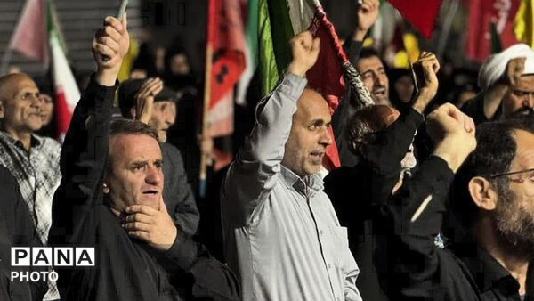 حضور فردیسی‌ها در خیابان به عشق وطن