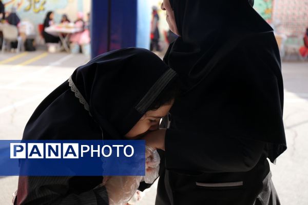 جشنواره مادر و دختری در دبستان زینبیه تبریز
