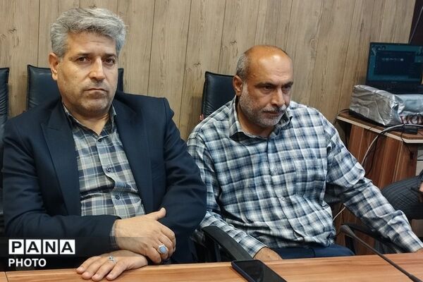 آئین تجلیل از فعالان حوزه پرورشی مدارس متوسطه بهارستان دو