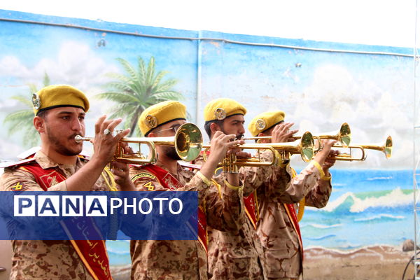 برگزاری یادواره شهدای منا و جنگ ۱۲ روزه در مدرسه شاهد نیک اندیشان