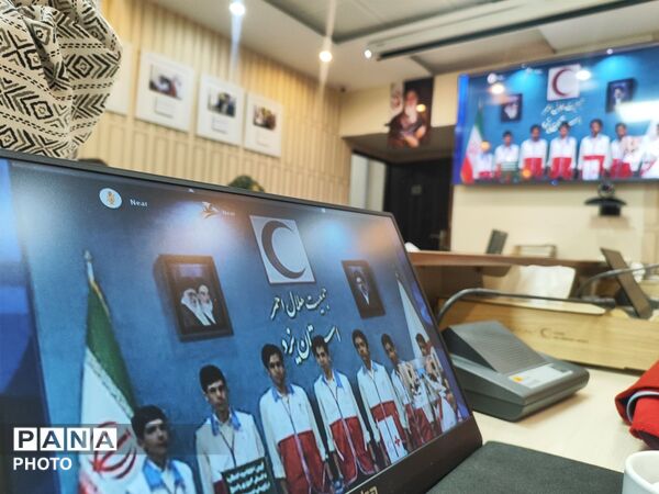 اختتامیه کنگره دانش‌آموزی «راویان سرو سرخ» در استان البرز 