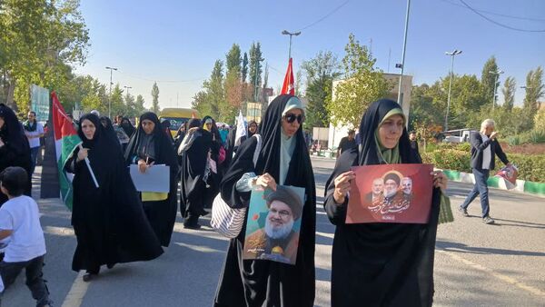 برگزاری نماز جمعه نصر به امامت رهبر معظم انقلاب اسلامی 