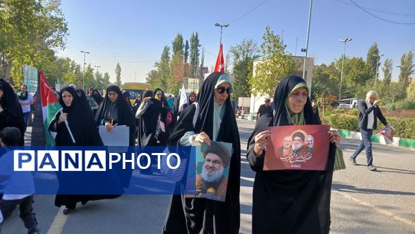 برگزاری نماز جمعه نصر به امامت رهبر معظم انقلاب اسلامی 