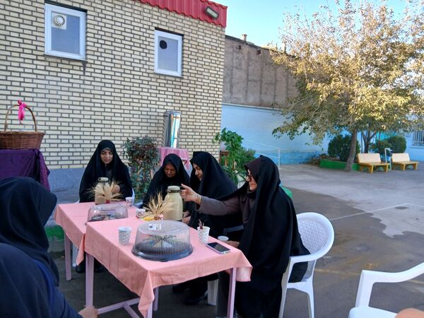 کافی شاپی به وسعت آرزوهای فاطمیه