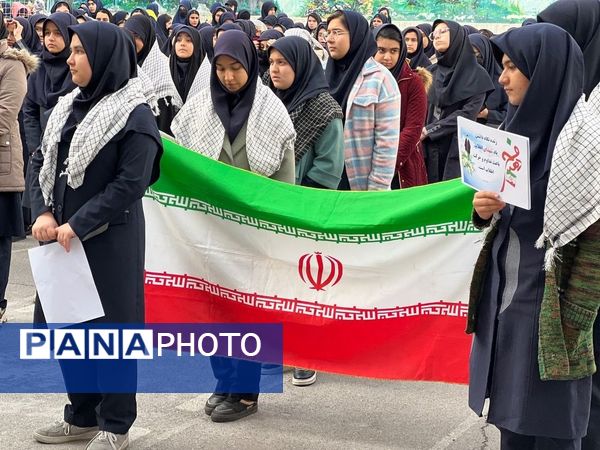 زنگ انقلاب در دبیرستان شاهد تکتم نواخته شد