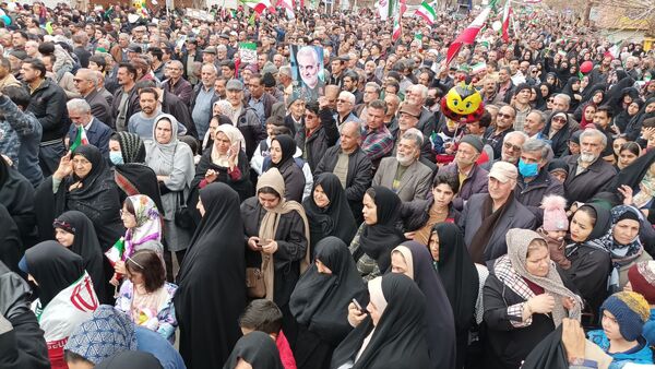 راهپیمایی 22 بهمن با حضور گسترده ای از مردم در شهرستان نیشابور