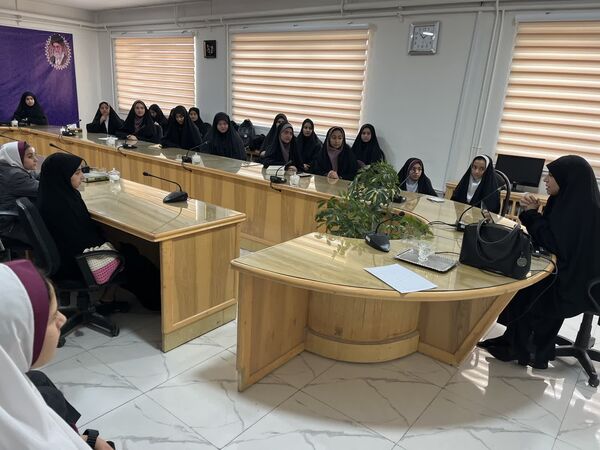 آموزش اصول خبرنگاری پانا در کارگاه 2 روزه در شهرستان خنداب