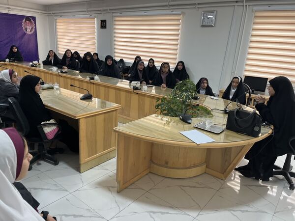 آموزش اصول خبرنگاری پانا در کارگاه 2 روزه در شهرستان خنداب